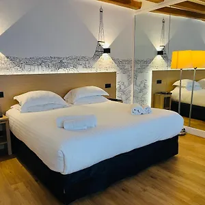 https://residence-du-lion-dor-louvre.fr-paris.fr